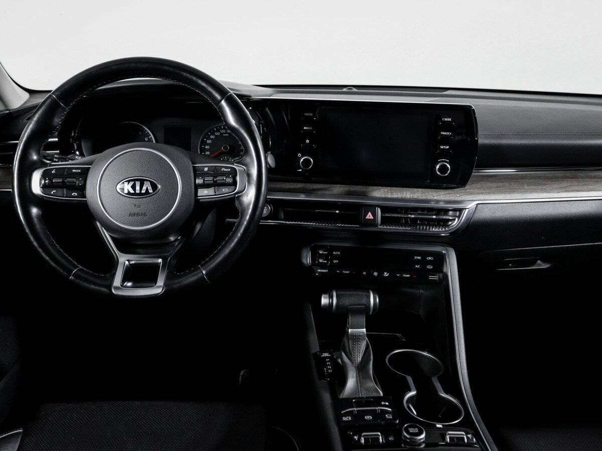 Купить Kia K5 с пробегом. Фото: #11