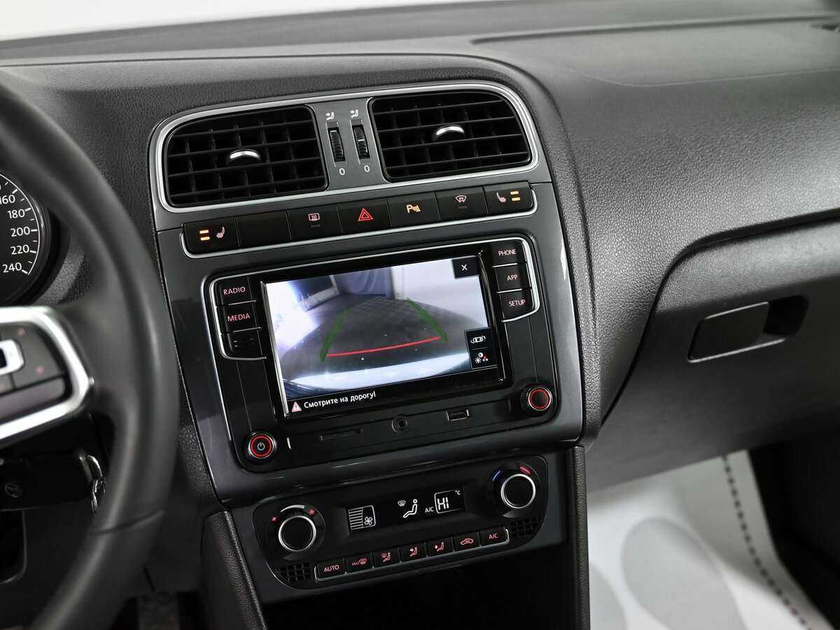 Купить Volkswagen Polo с пробегом. Фото: #7