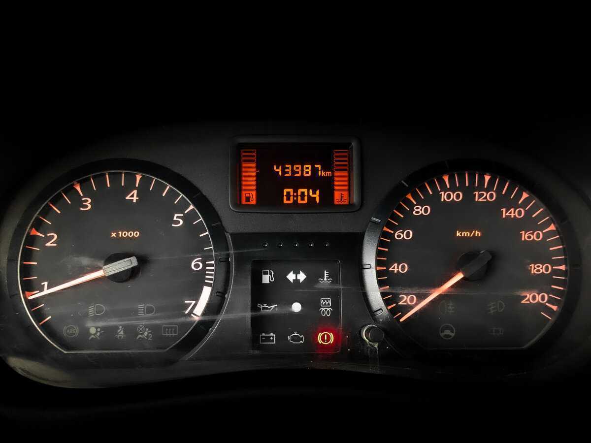 Купить Lada (ВАЗ) Largus с пробегом. Фото: #10