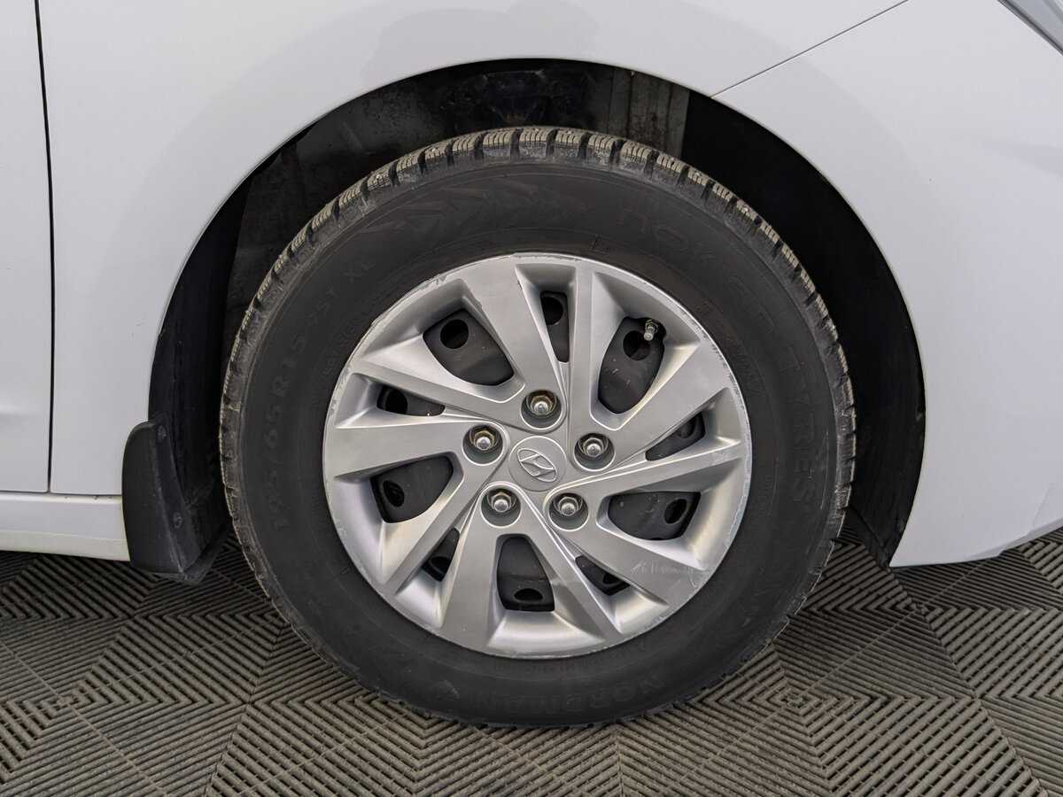 Купить Hyundai Elantra с пробегом. Фото: #11