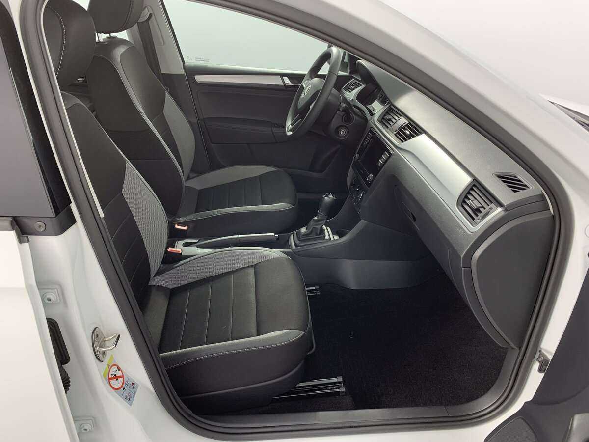 Купить Skoda Rapid с пробегом. Фото: #14