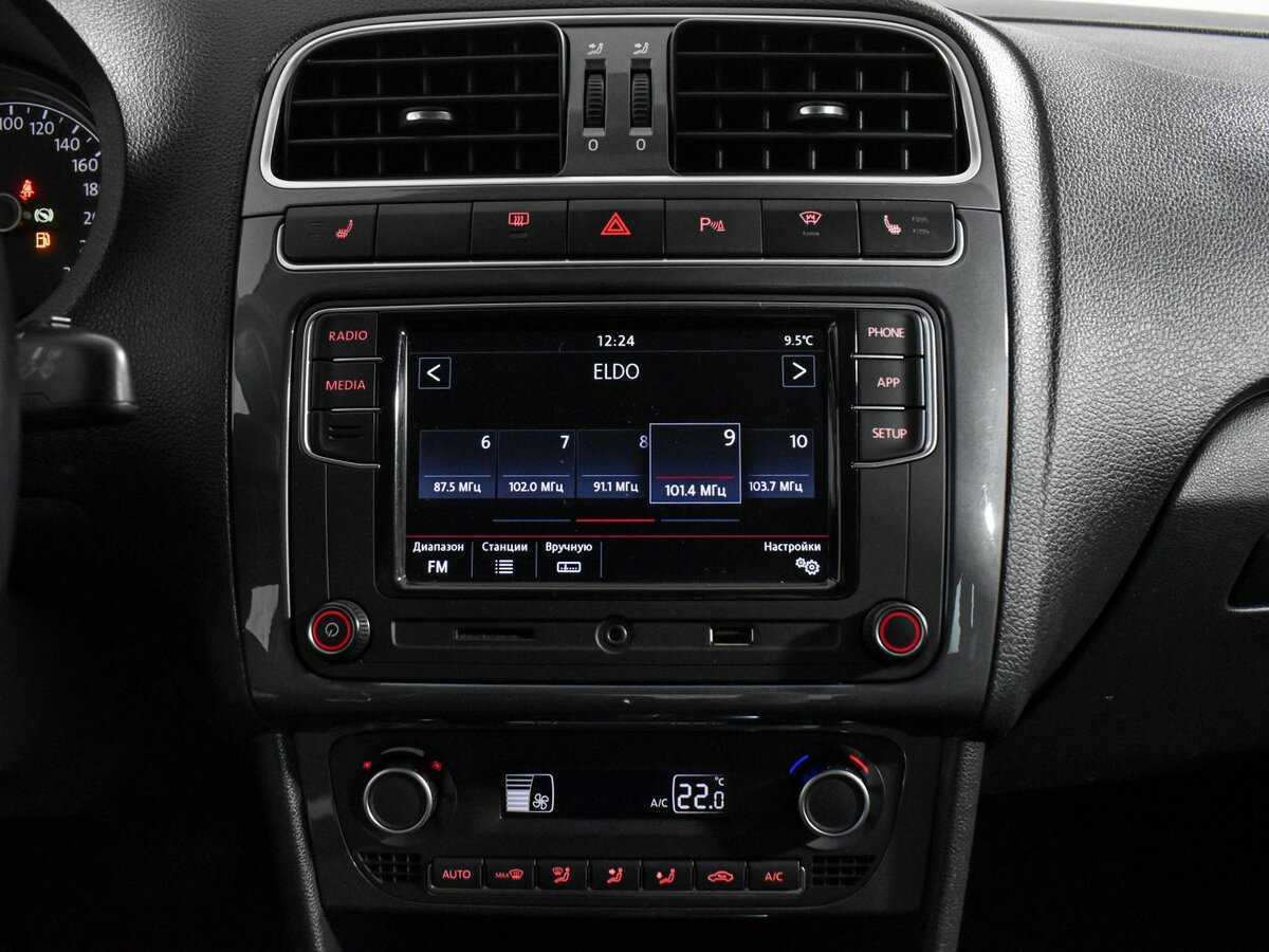 Купить Volkswagen Polo с пробегом. Фото: #14