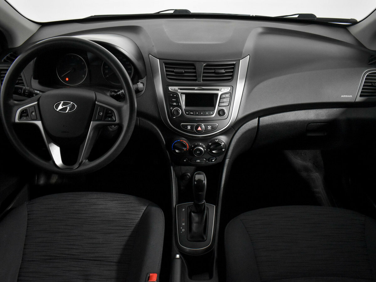 Купить Hyundai Solaris с пробегом. Фото: #12