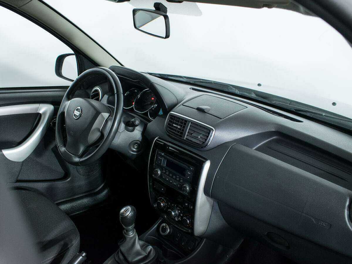 Купить Nissan Terrano с пробегом. Фото: #8