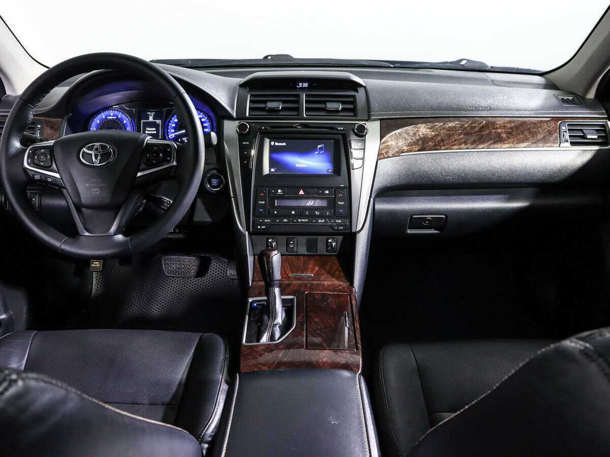 Купить Toyota Camry с пробегом. Фото: #11