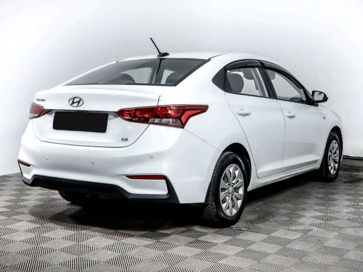 Купить Hyundai Solaris с пробегом. Фото: #3