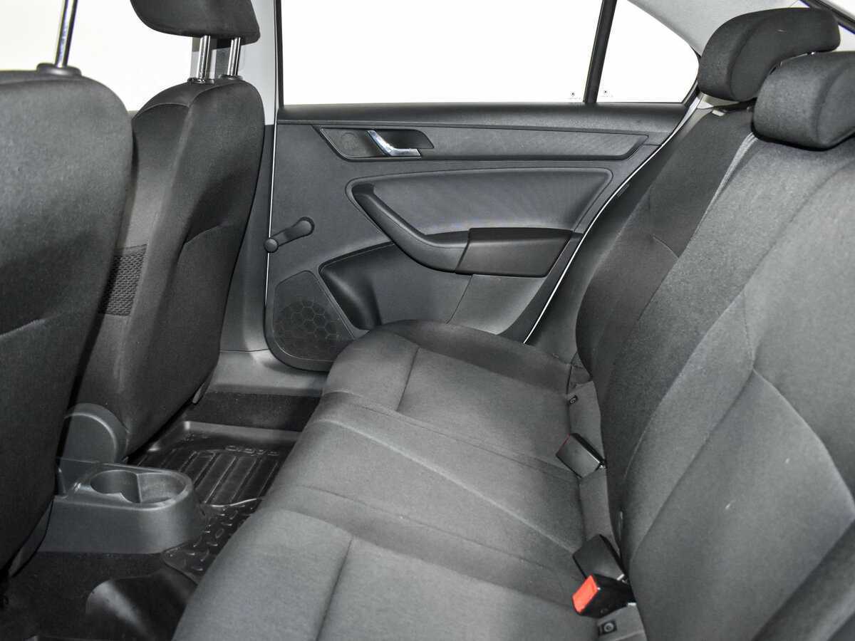 Купить Skoda Rapid с пробегом. Фото: #15