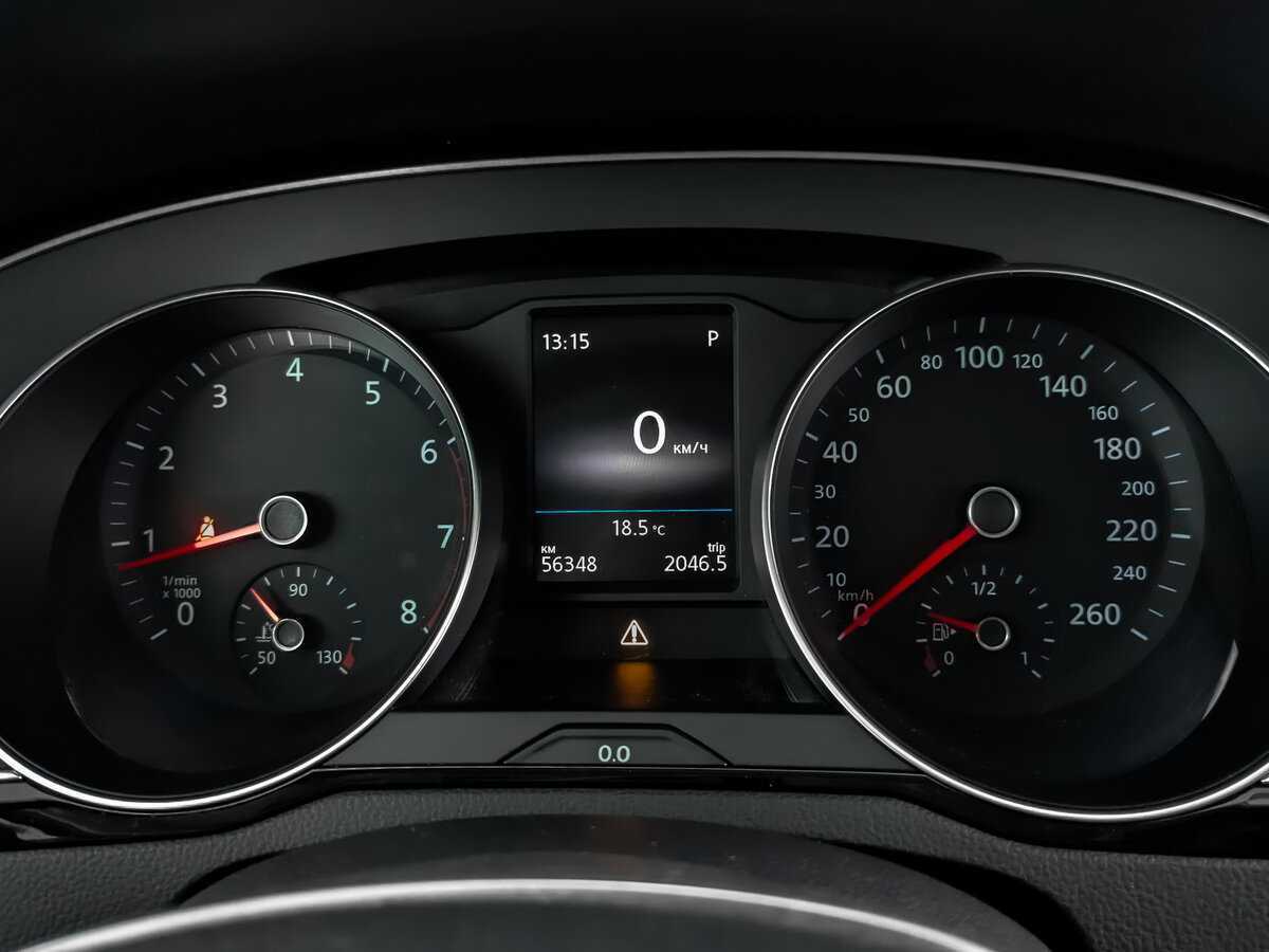 Купить Volkswagen Passat с пробегом. Фото: #15