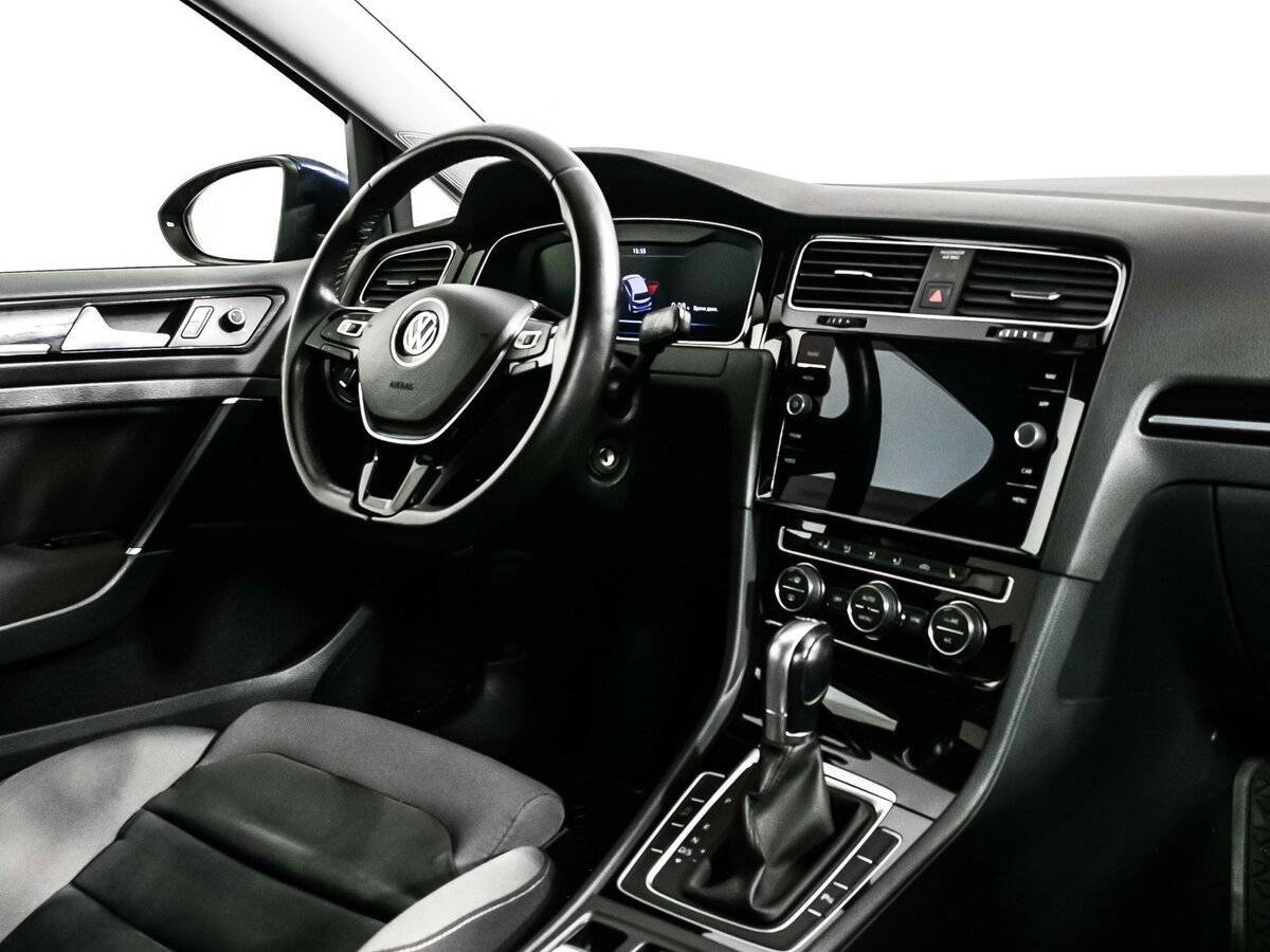 Купить Volkswagen Golf с пробегом. Фото: #8