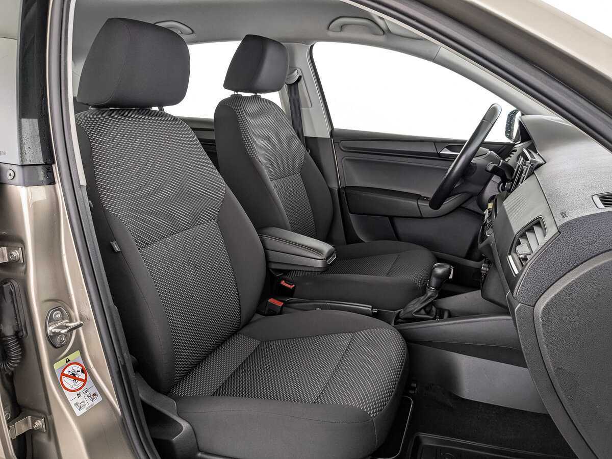 Купить Volkswagen Polo с пробегом. Фото: #23