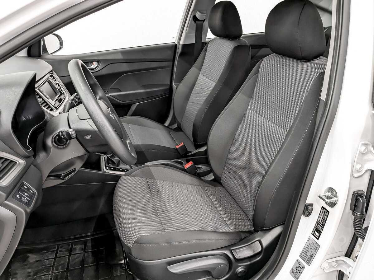 Купить Hyundai Solaris с пробегом. Фото: #17