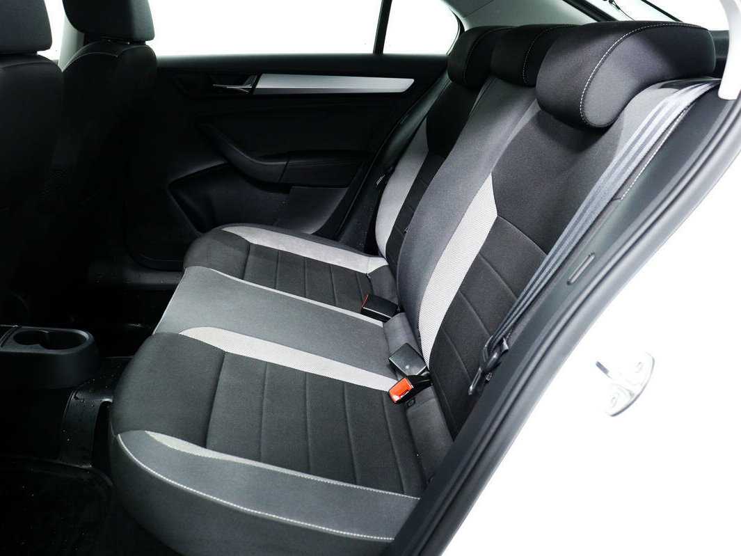 Купить Skoda Rapid с пробегом. Фото: #11