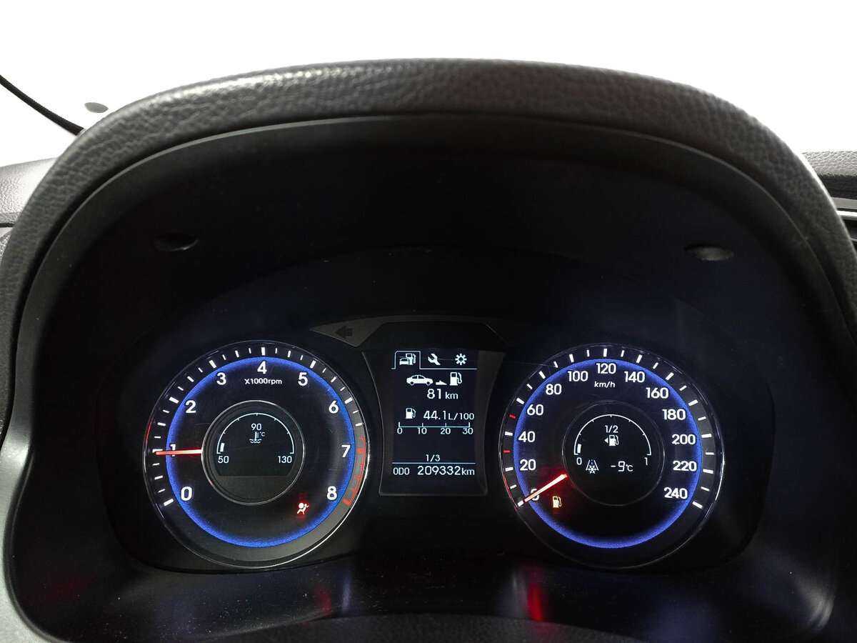 Купить Hyundai i40 с пробегом. Фото: #10