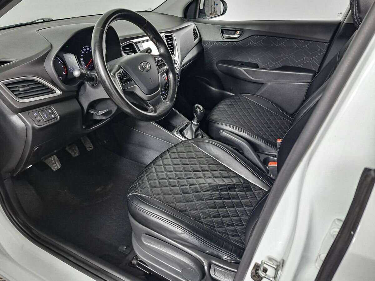 Купить Hyundai Solaris с пробегом. Фото: #15