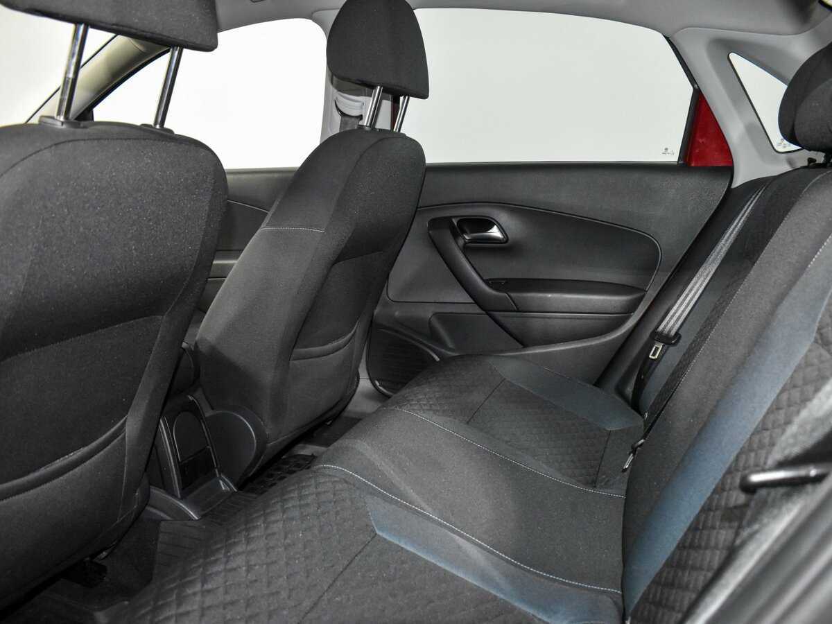 Купить Volkswagen Polo с пробегом. Фото: #9