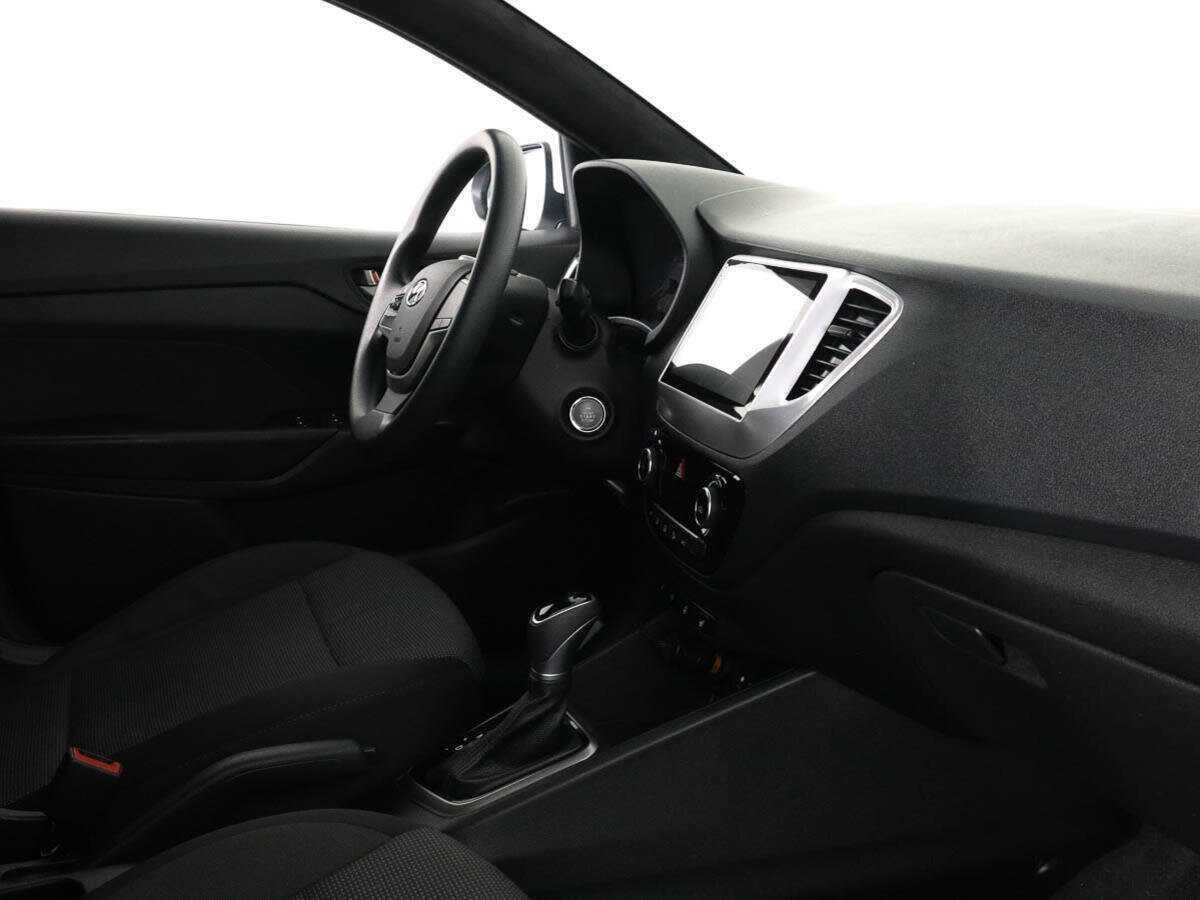 Купить Hyundai Solaris с пробегом. Фото: #5