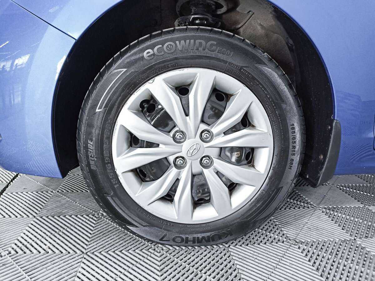 Купить Hyundai Solaris с пробегом. Фото: #17