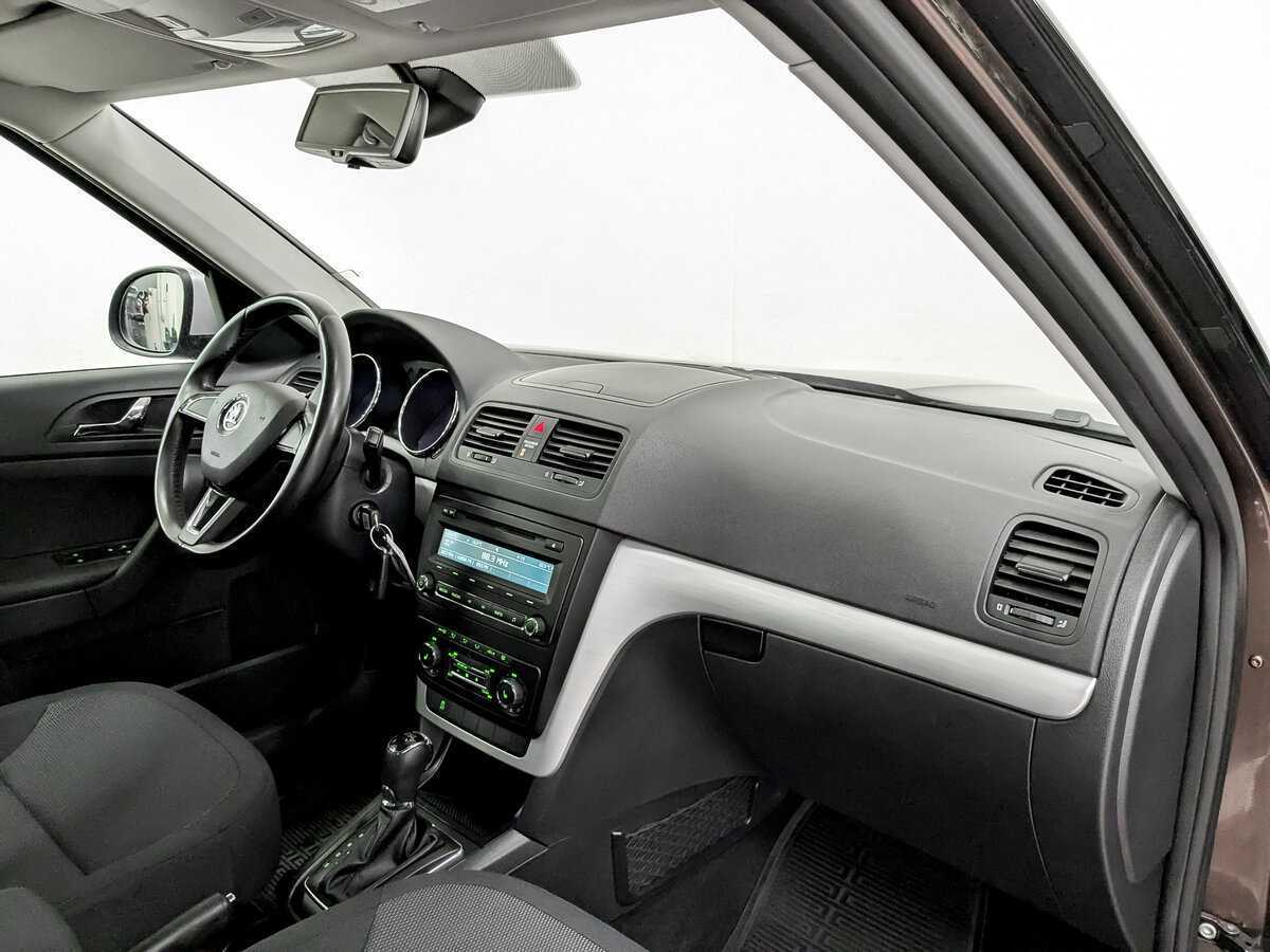 Купить Skoda Yeti с пробегом. Фото: #10