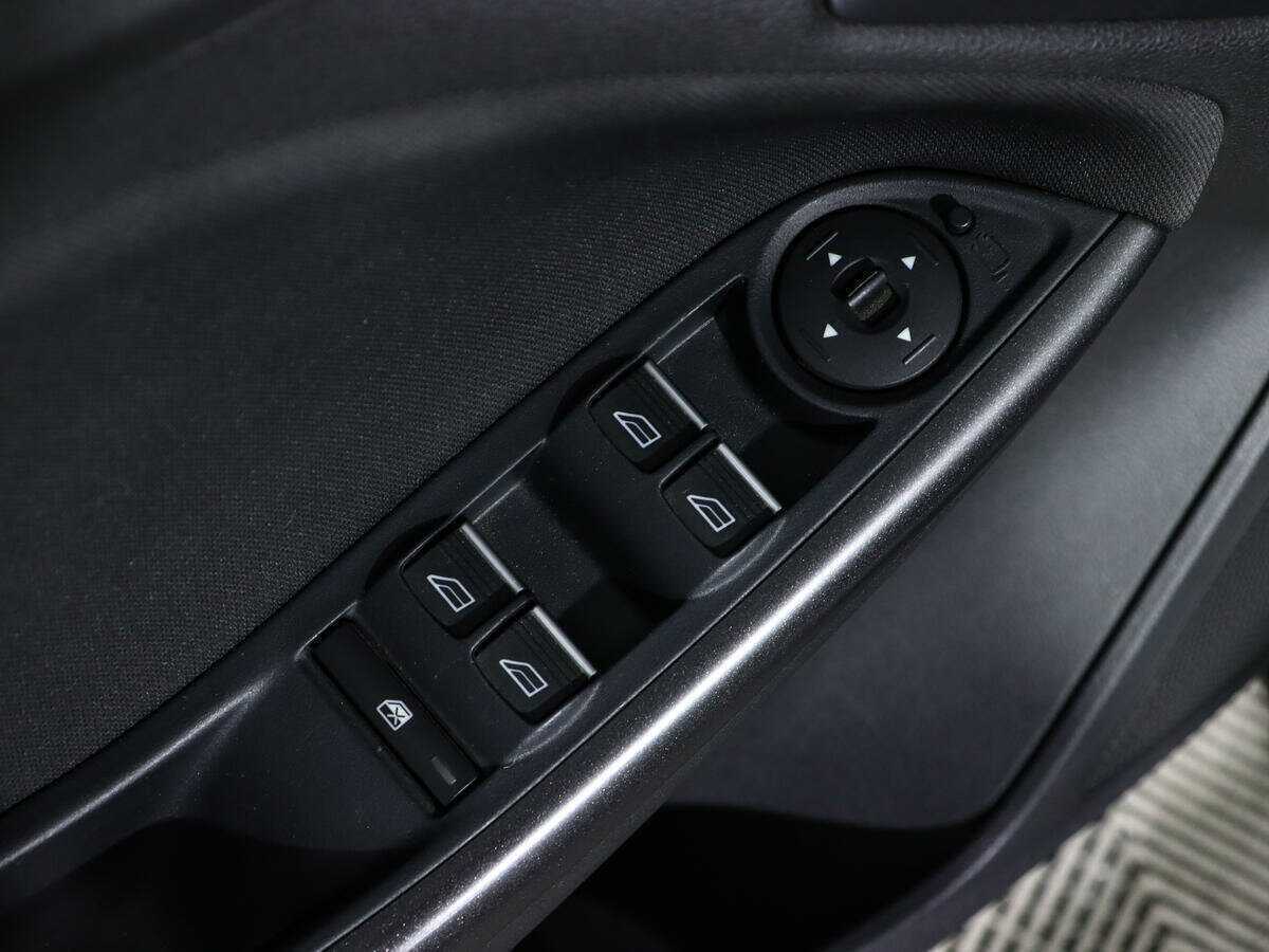 Купить Ford Focus с пробегом. Фото: #12