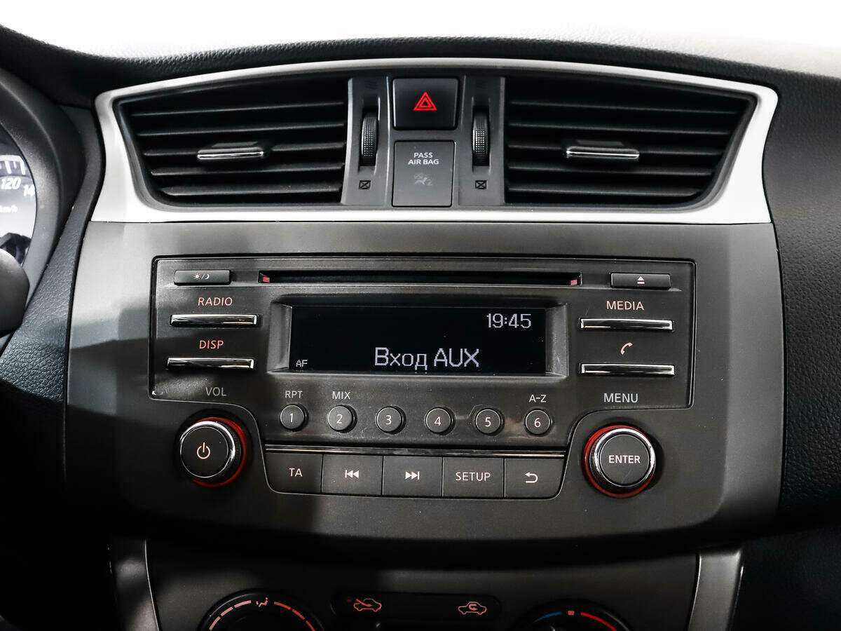 Купить Nissan Sentra с пробегом. Фото: #9