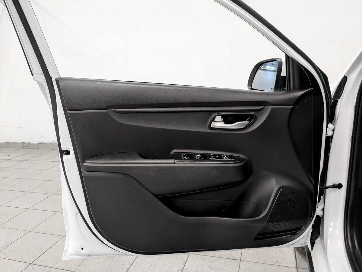 Купить Kia Rio с пробегом. Фото: #16