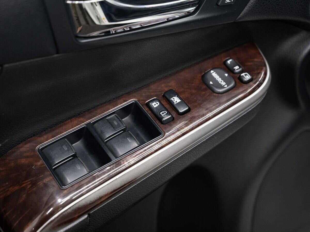 Купить Toyota Camry с пробегом. Фото: #18