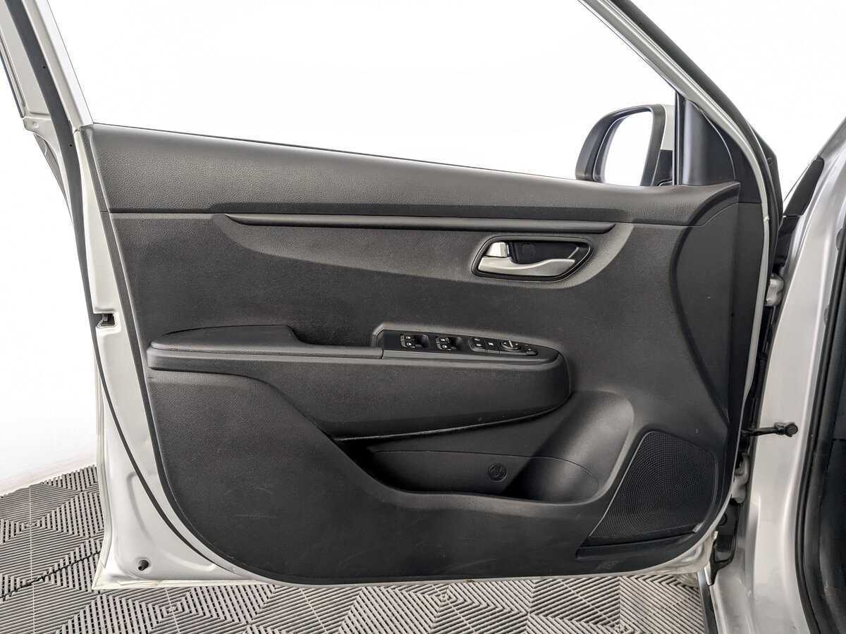 Купить Kia Rio с пробегом. Фото: #17