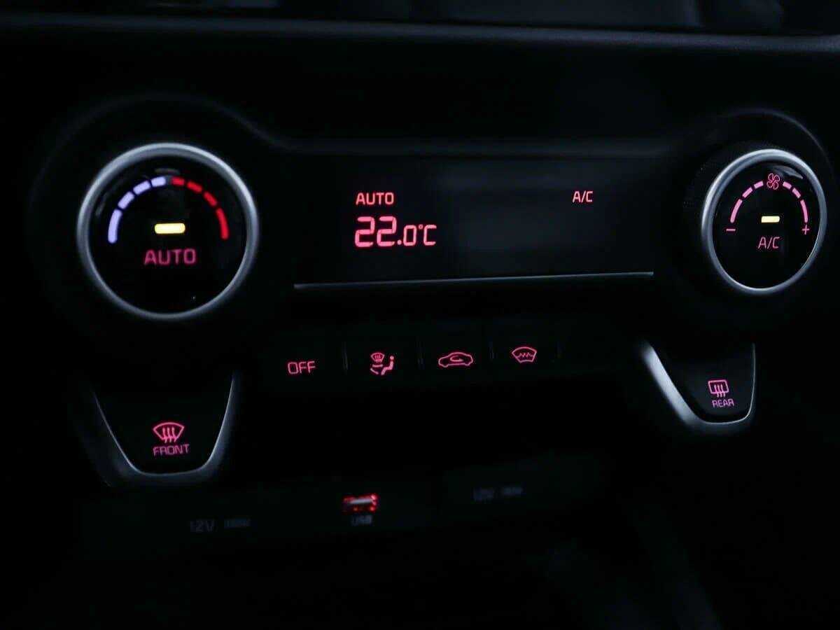 Купить Kia Rio с пробегом. Фото: #14