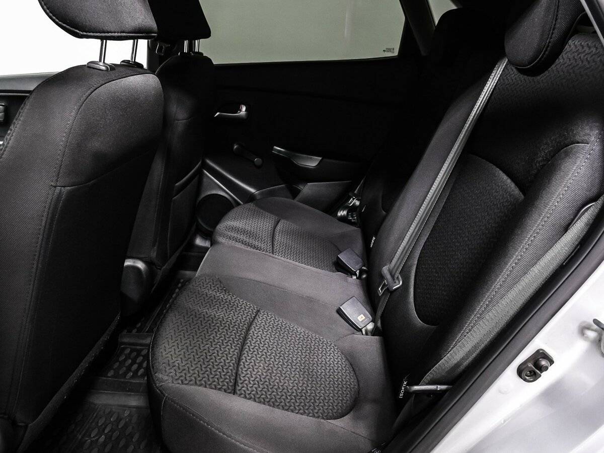 Купить Kia Rio с пробегом. Фото: #11