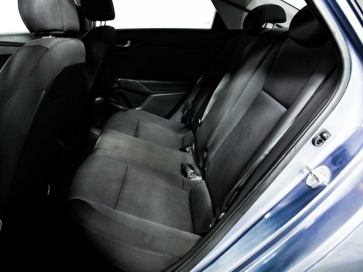 Купить Hyundai Solaris с пробегом. Фото: #11