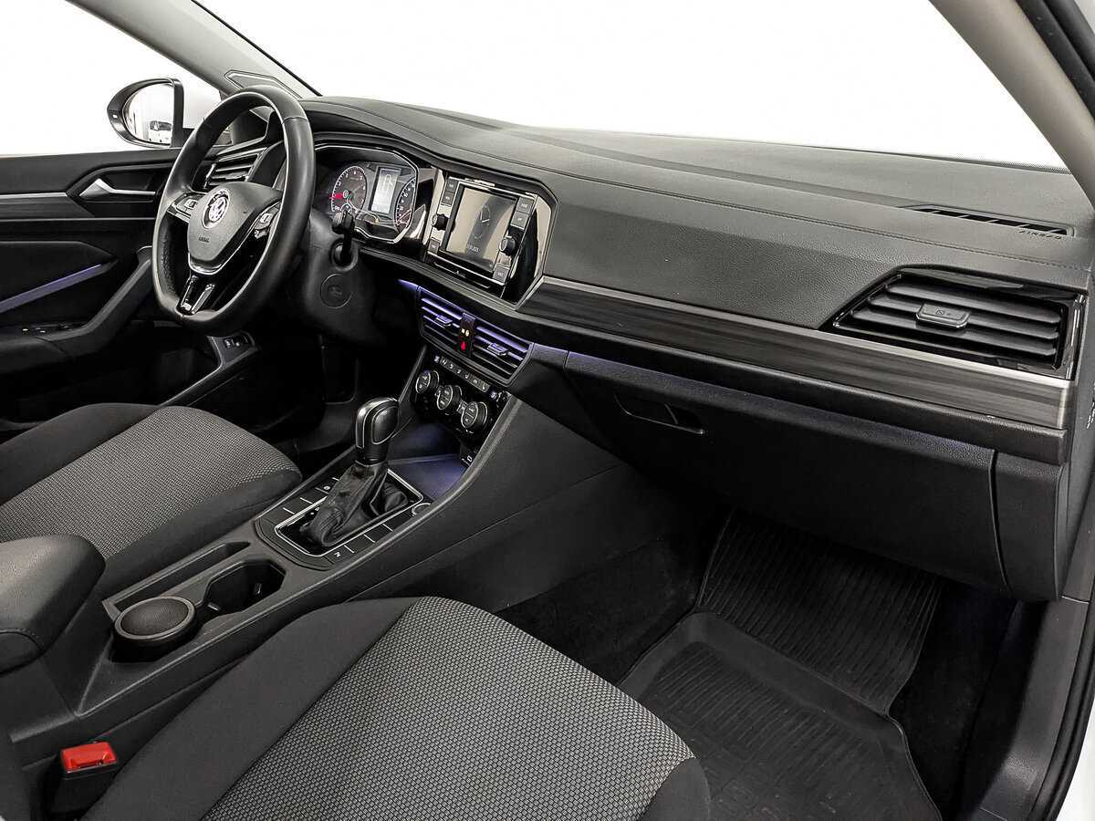 Купить Volkswagen Jetta с пробегом. Фото: #12