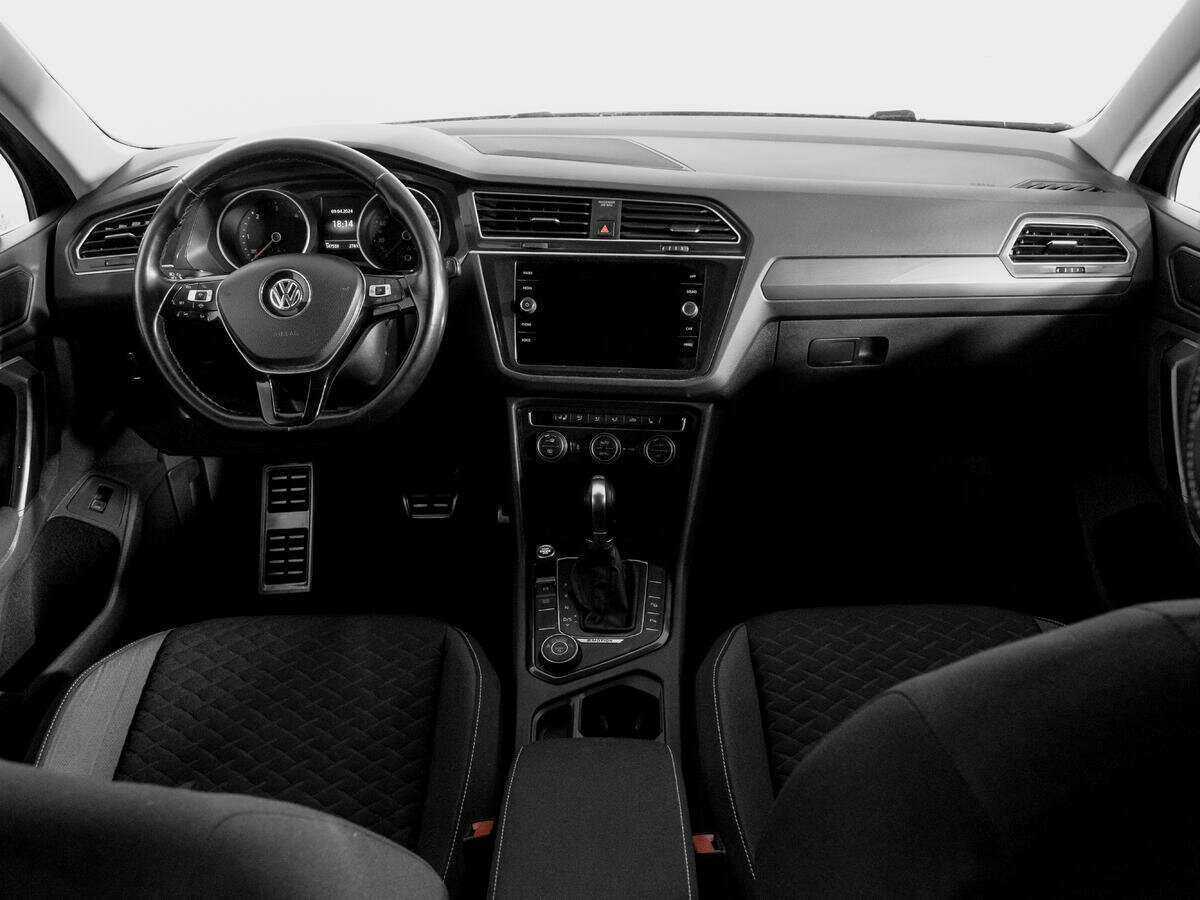 Купить Volkswagen Tiguan с пробегом. Фото: #12