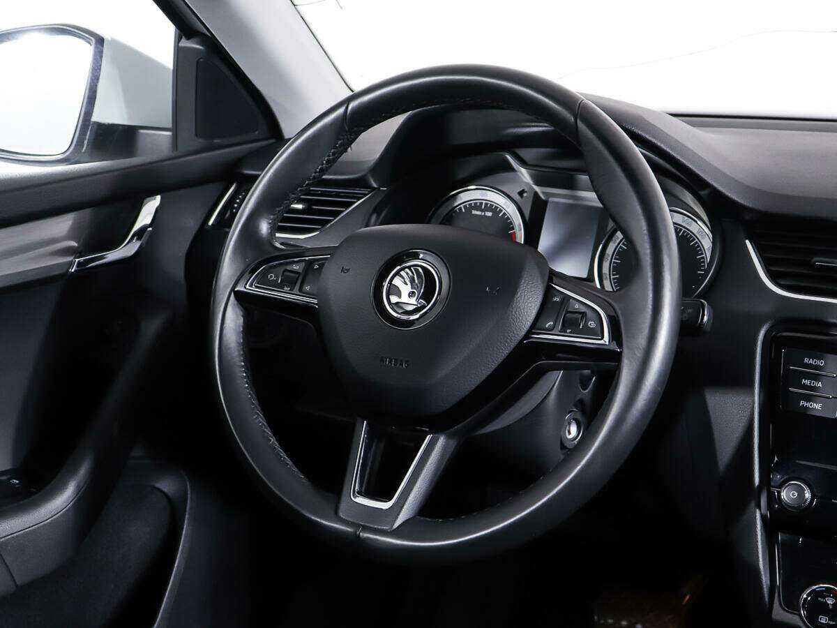 Купить Skoda Octavia с пробегом. Фото: #15