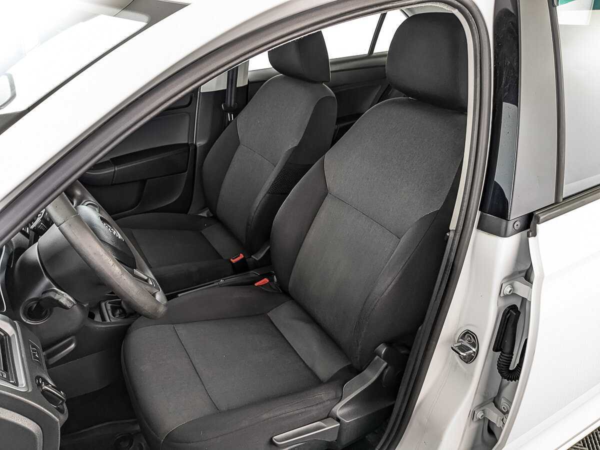Купить Skoda Rapid с пробегом. Фото: #19