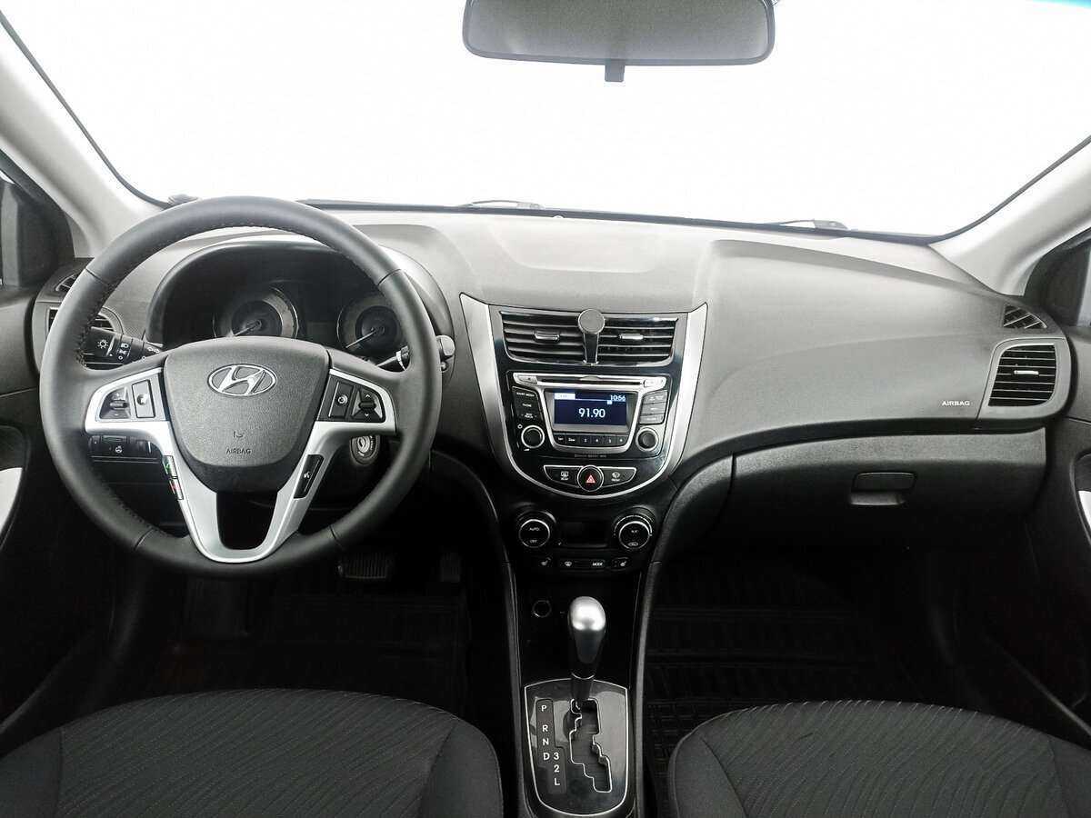 Купить Hyundai Solaris с пробегом. Фото: #10