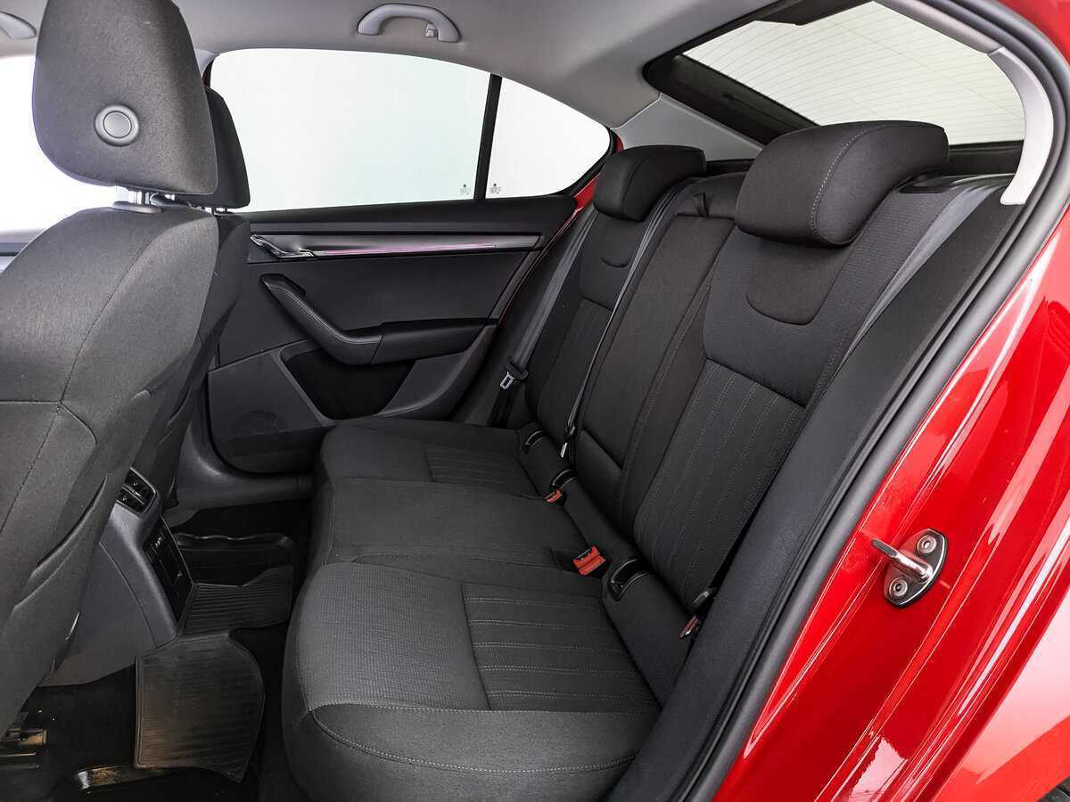Купить Skoda Octavia с пробегом. Фото: #12