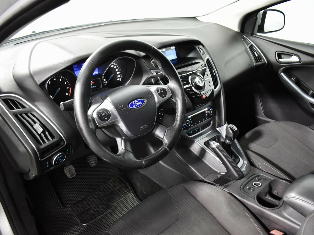 Купить Ford Focus с пробегом. Фото: #9