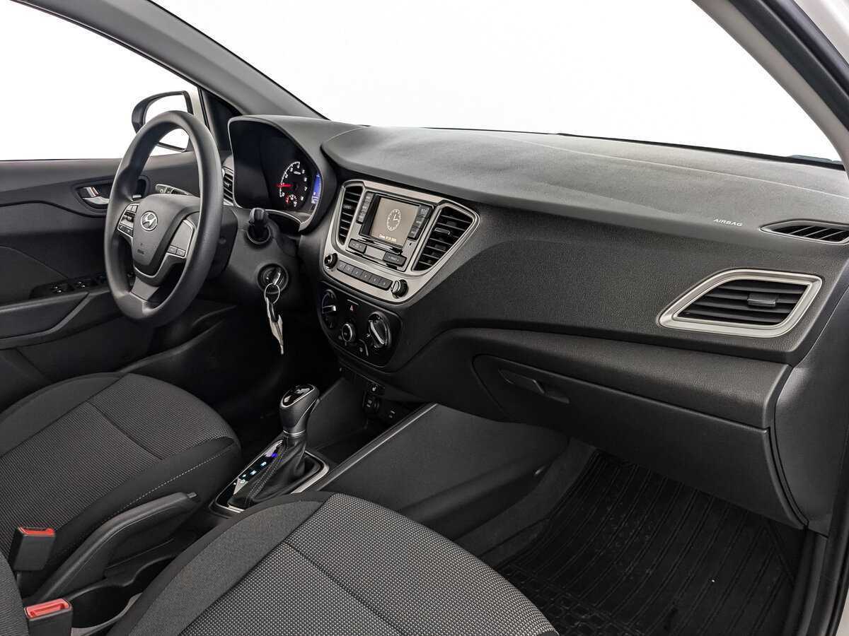 Купить Hyundai Solaris с пробегом. Фото: #8