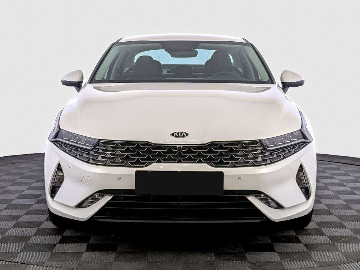 Купить Kia K5 с пробегом. Фото: #1