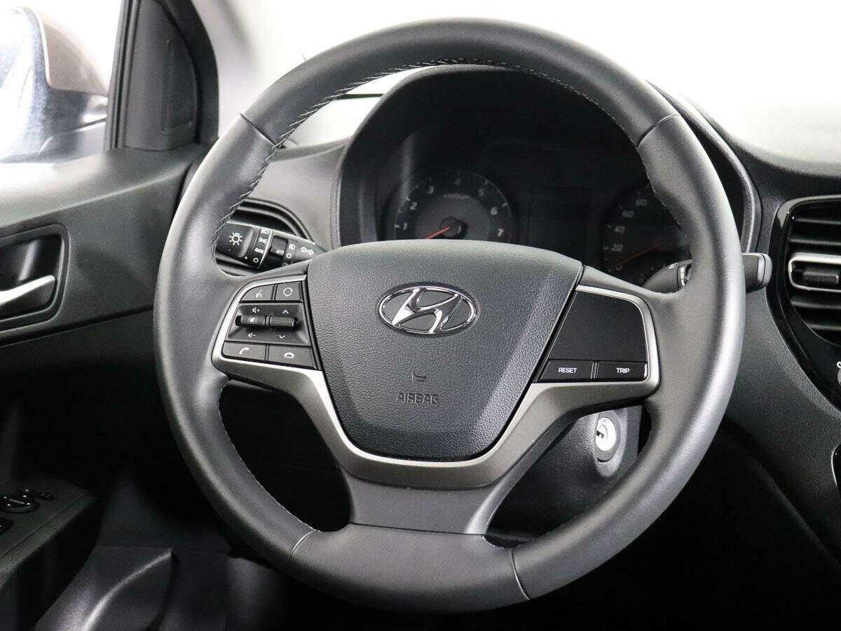 Купить Hyundai Solaris с пробегом. Фото: #12
