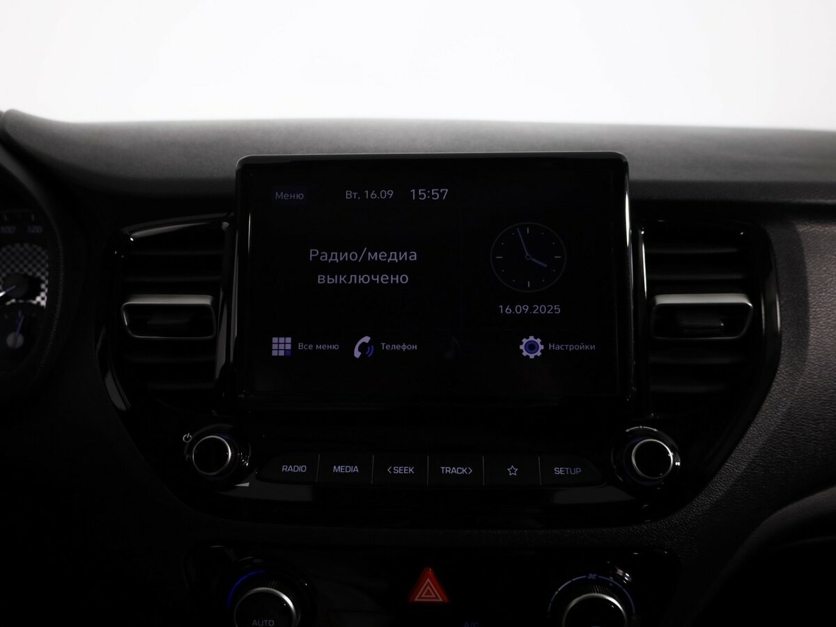 Купить Hyundai Solaris с пробегом. Фото: #11