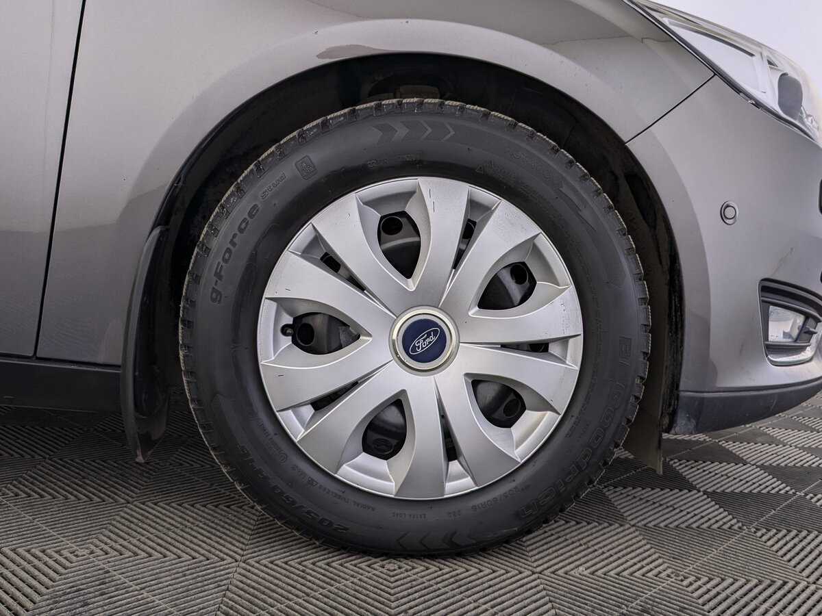 Купить Ford Focus с пробегом. Фото: #11