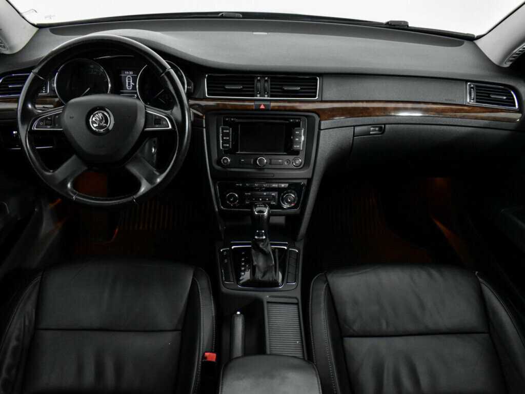 Купить Skoda Superb с пробегом. Фото: #10