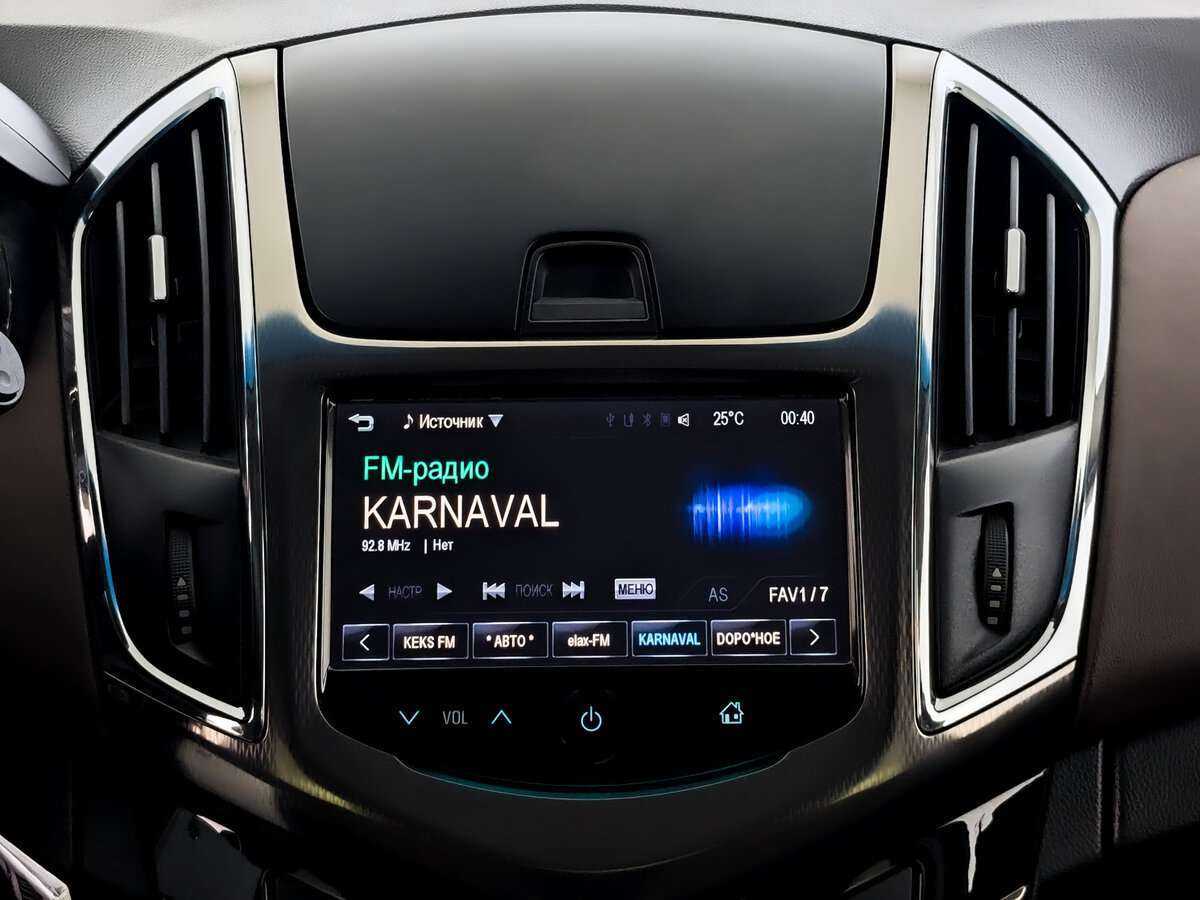 Купить Chevrolet Cruze с пробегом. Фото: #12