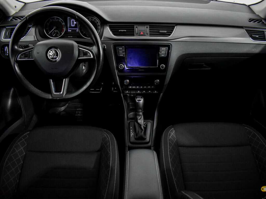 Купить Skoda Rapid с пробегом. Фото: #11