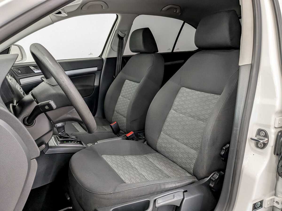 Купить Skoda Octavia с пробегом. Фото: #18