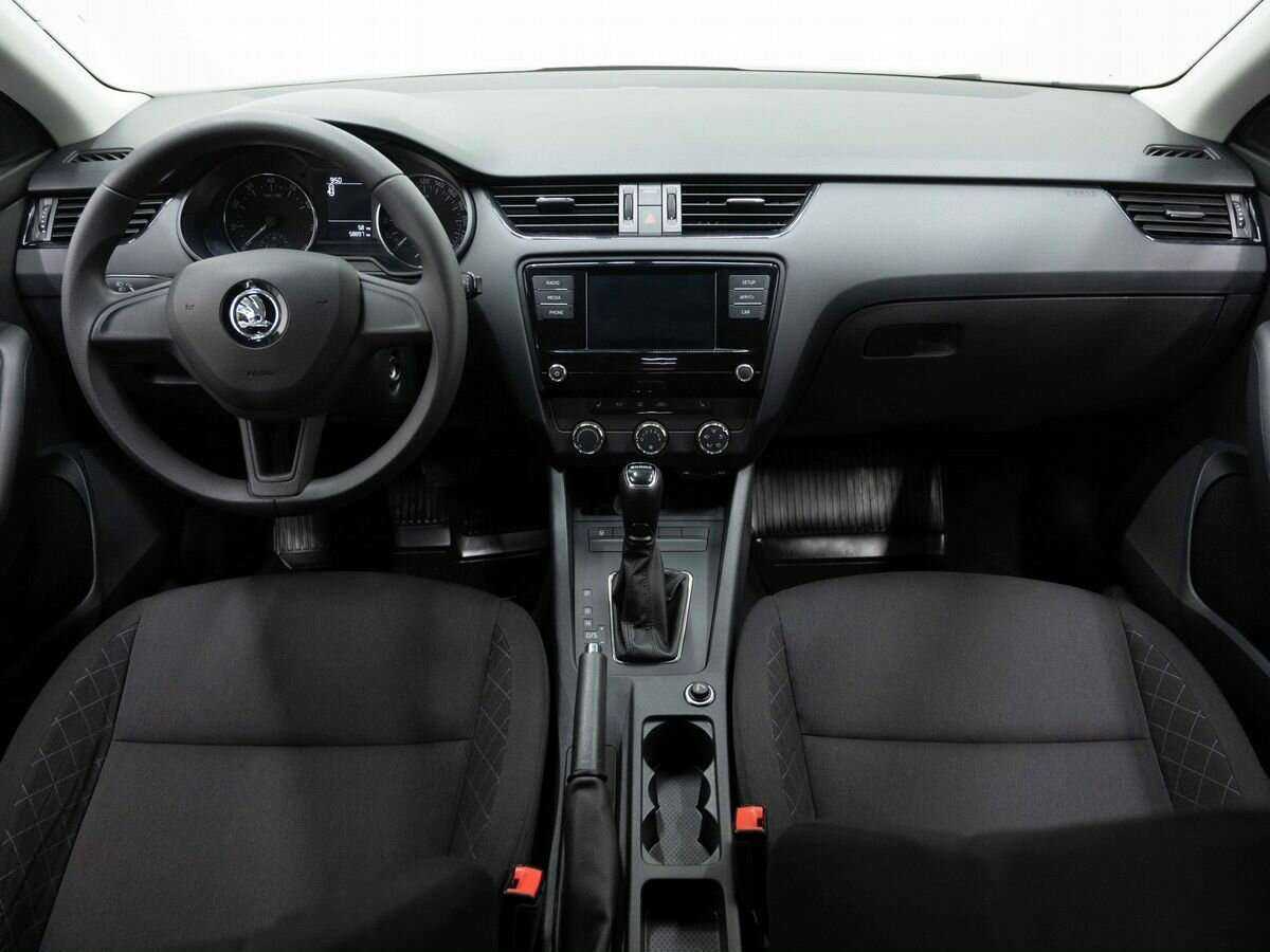 Купить Skoda Octavia с пробегом. Фото: #12