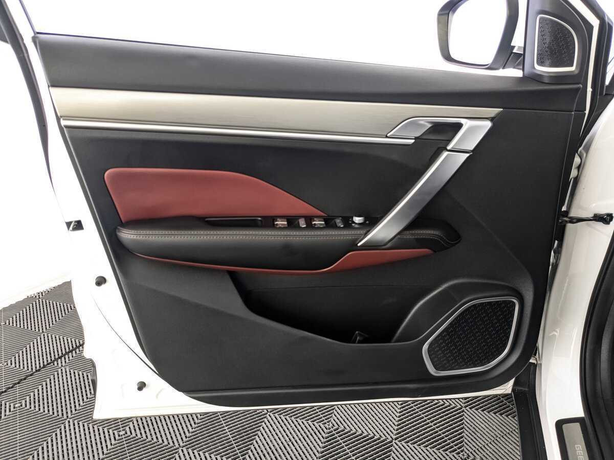 Купить Geely Coolray с пробегом. Фото: #12