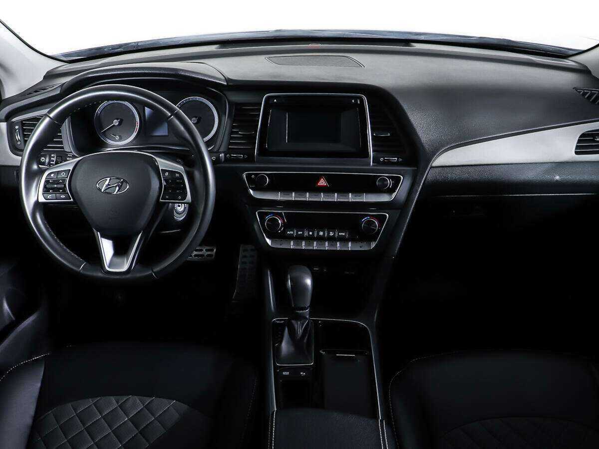 Купить Hyundai Sonata с пробегом. Фото: #10