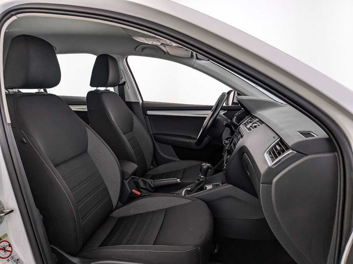 Купить Skoda Octavia с пробегом. Фото: #18